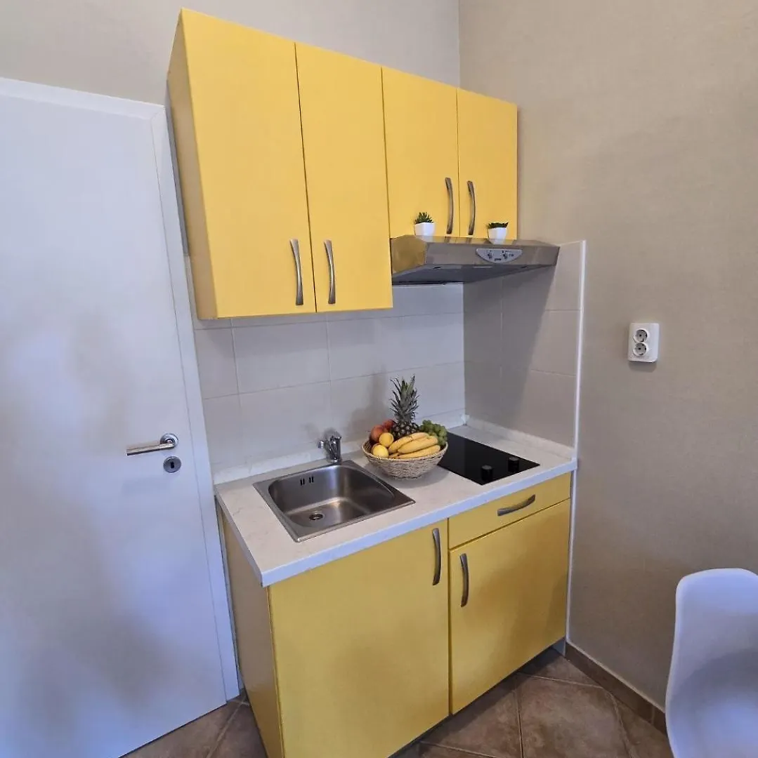 Apartment By The Sea Petrcane